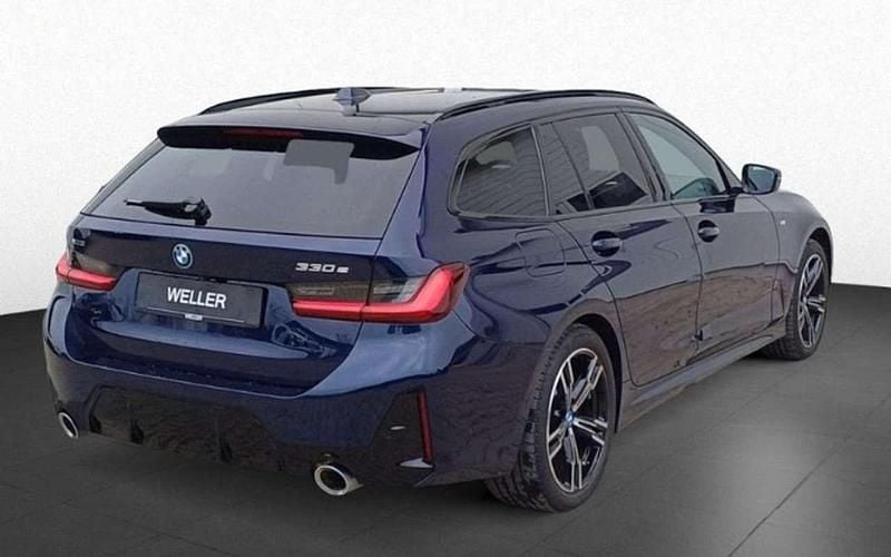 Usado BMW 330e M Sport 292 CV (214 kW) 2024 Azul Familiar