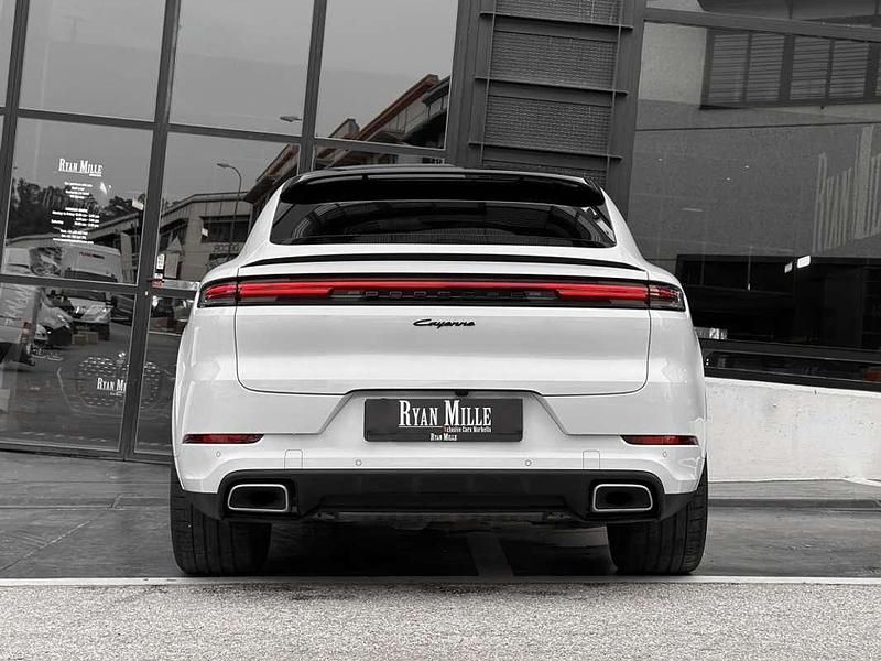 Usado Porsche Cayenne 470 CV (345 kW) 2023 Blanco SUV