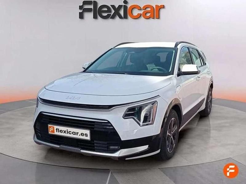 Usado Kia Niro 171 CV (125 kW) 2024 Blanco SUV