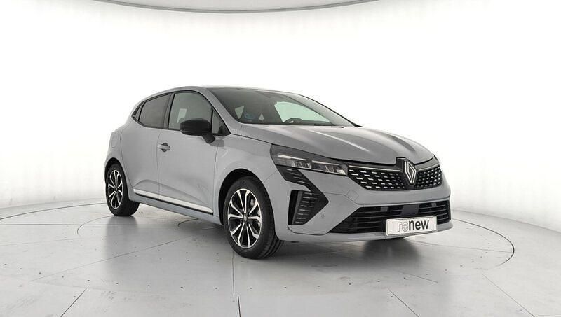 Usado Renault Clio V Techno 145 CV (106 kW) 2025 Gris Berlina