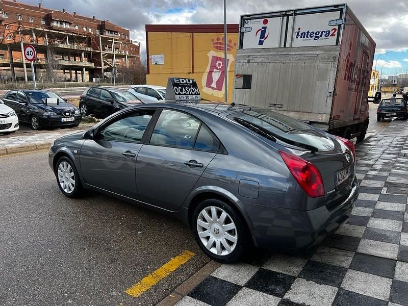 Usado Nissan Primera Visia 120 CV (88 kW) 2006 Gris / plata Berlina