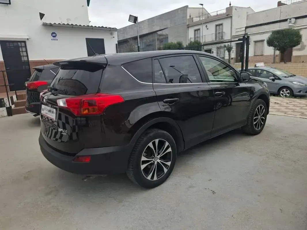 Usado Toyota RAV4 Active 124 CV (91 kW) 2014 Negro SUV