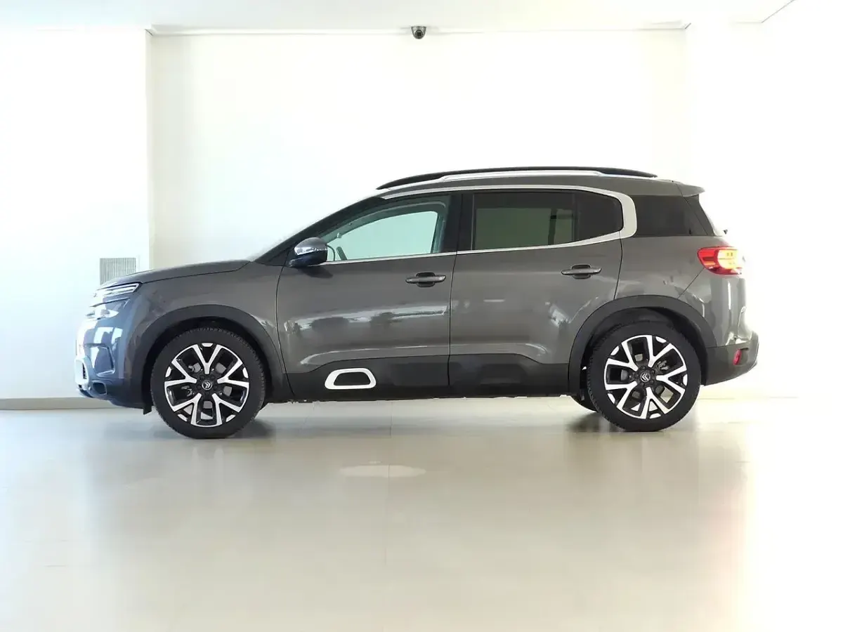 Usado Citroën C5 Aircross Feel 131 CV (96 kW) 2020 Gris SUV