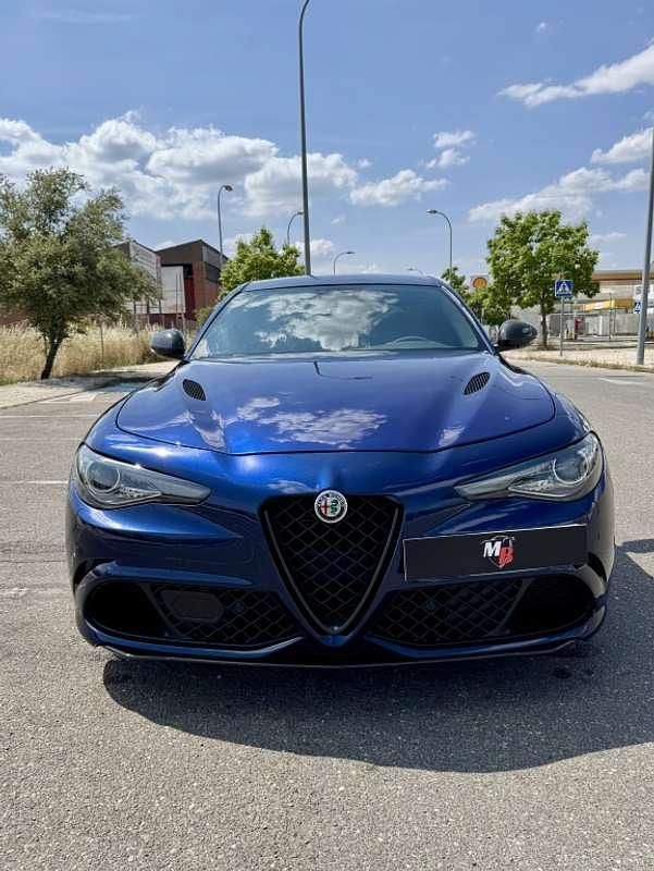 Usado Alfa Romeo Giulia Quadrifoglio 510 CV (375 kW) 2018 Azul Berlina