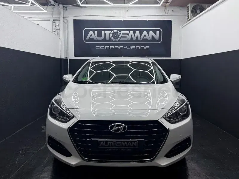 Usado Hyundai i40 135 CV (99 kW) 2016 Blanco Berlina