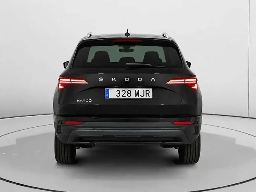 Usado Skoda Karoq Ambition 116 CV (85 kW) 2023 Negro SUV