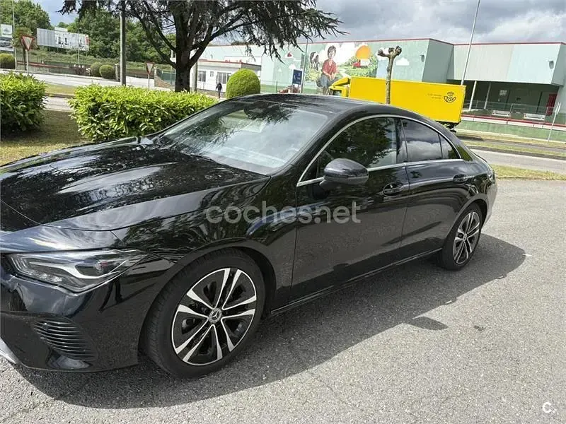 Usado Mercedes CLA200 150 HP (110 kW) 2024 Preto Sedan