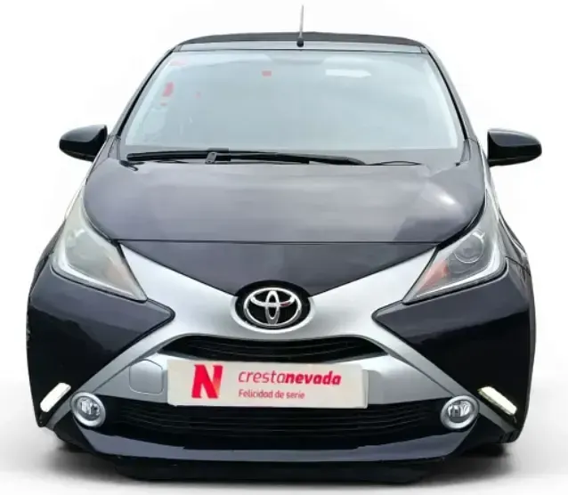 Usado Toyota Aygo X-cite 69 CV (50 kW) 2018 Negro Utilitario
