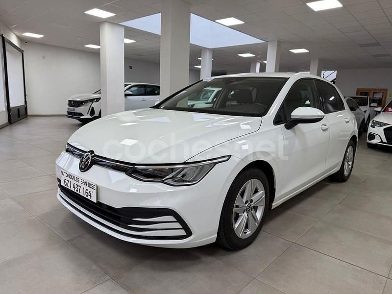 Blanco Usado 2021 VW Golf Life Berlina | 17.490 € (Precio justo) - Imagen 1/4
