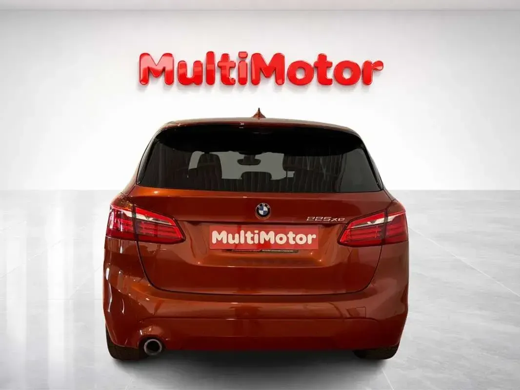 Usado BMW 225 iPerformance 220 CV (161 kW) 2021 Naranja Monovolumen