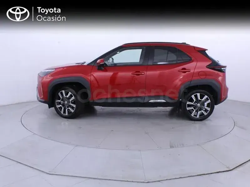 Usado Toyota Yaris Cross Style 130 CV (95 kW) 2025 Rojo SUV