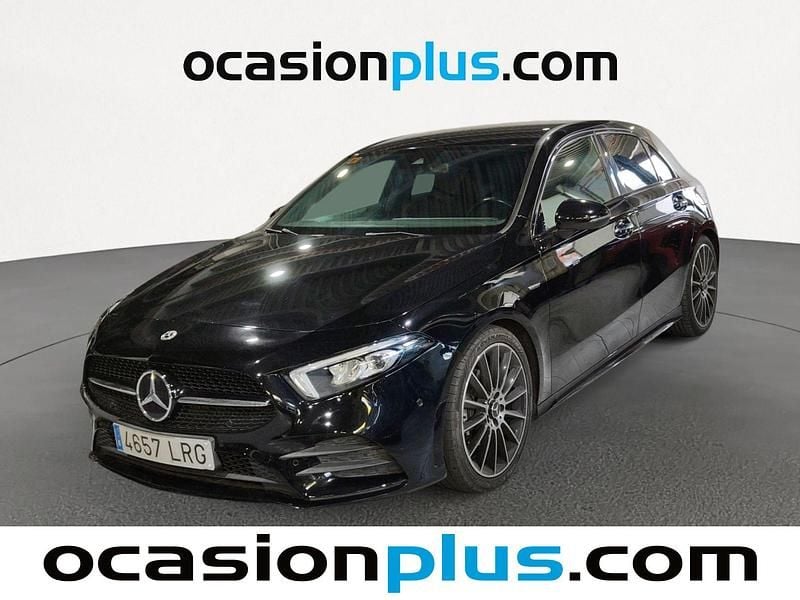 Negro Usado 2021 Mercedes A180 AMG Utilitario | 24.173 € (Buen precio) - Imagen 1/4