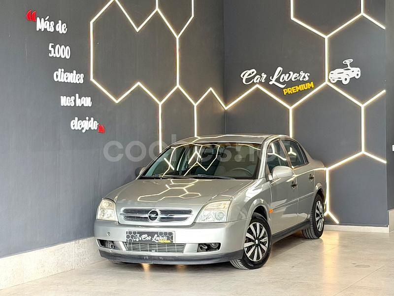Usado Opel Vectra Essentia 100 CV (73 kW) 2003 Gris / plata Berlina