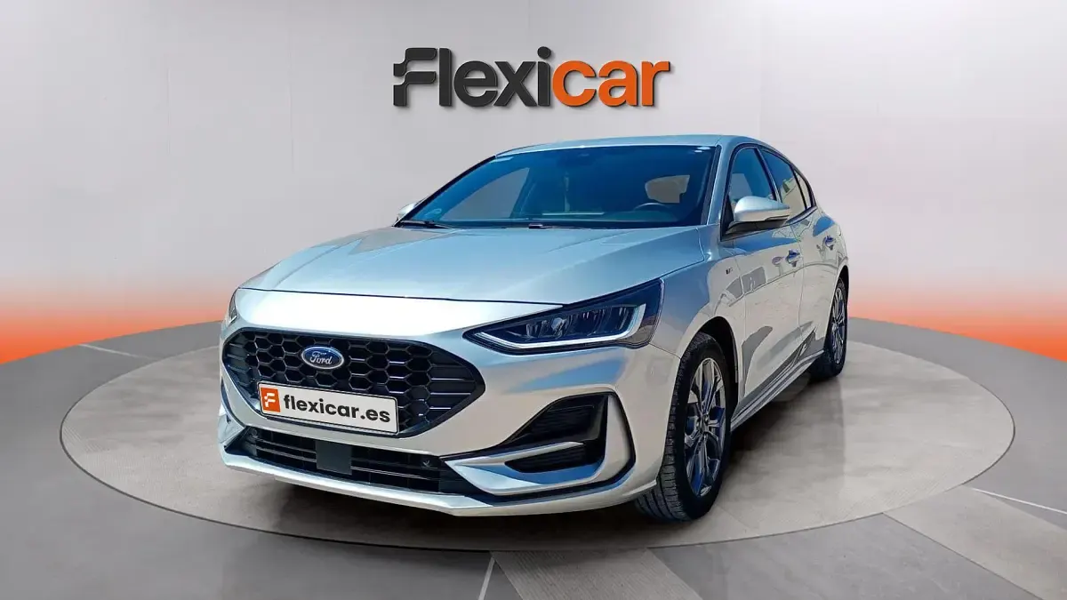 Usado Ford Focus ST-Line 125 CV (91 kW) 2023 Gris Berlina