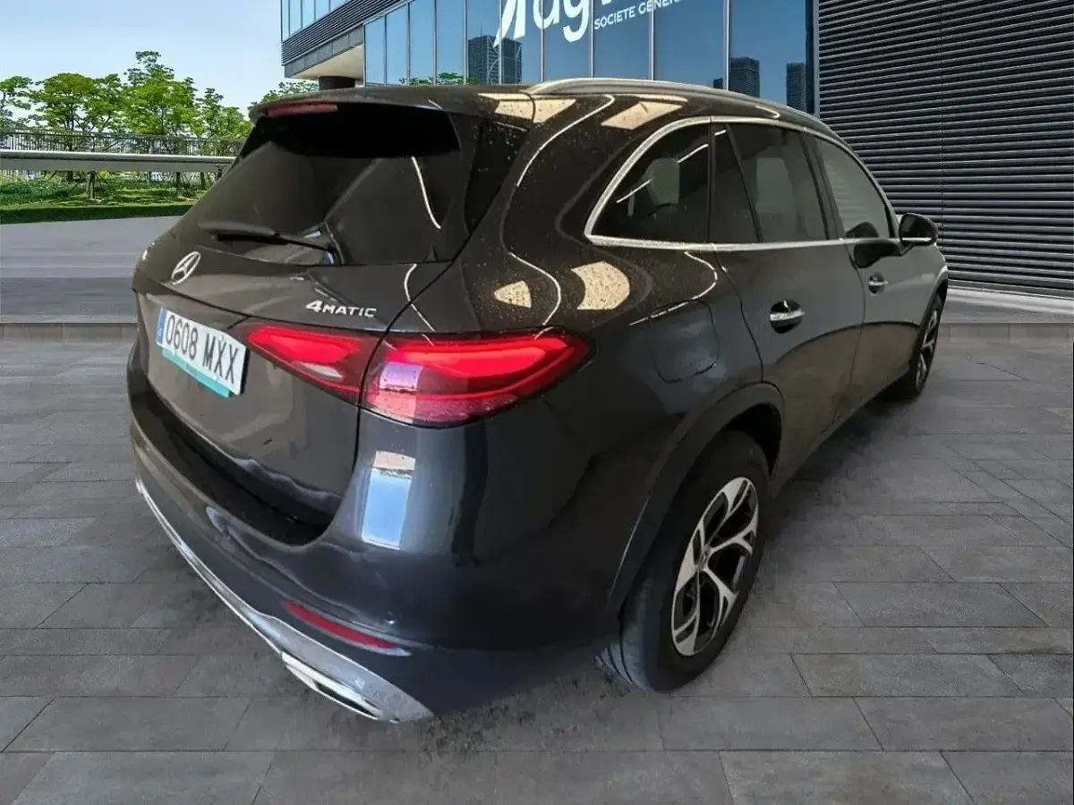 Usado Mercedes GLC300de 333 CV (244 kW) 2025 Gris SUV
