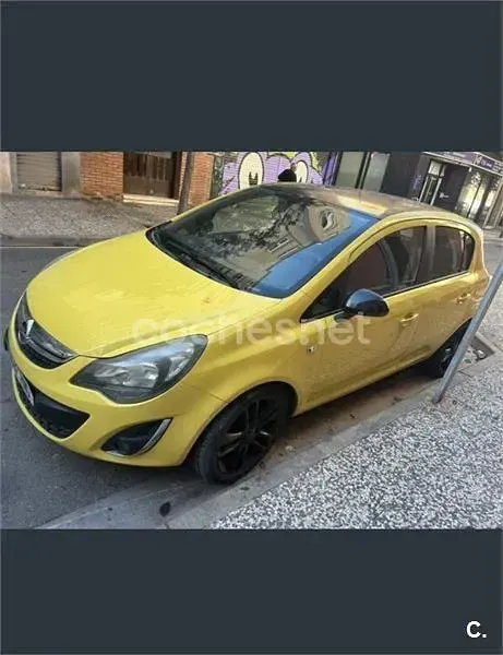 Usado Opel Corsa Color Edition 100 CV (73 kW) 2012 Amarillo Utilitario