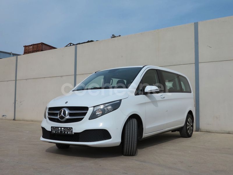 Blanco Usado 2021 Mercedes V220 Avantgarde Monovolumen | 46.920 € (Precio justo) - Imagen 1/4