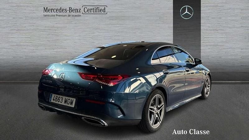 Usado Mercedes CLA200 AMG line 150 CV (110 kW) 2023 Azul Berlina