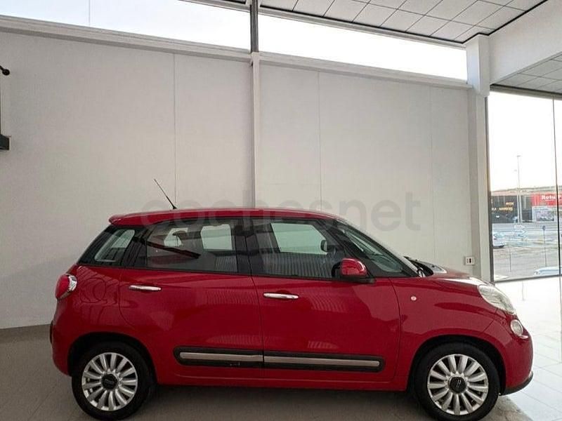 Usado Fiat 500L Lounge 85 CV (62 kW) 2014 Rojo Monovolumen