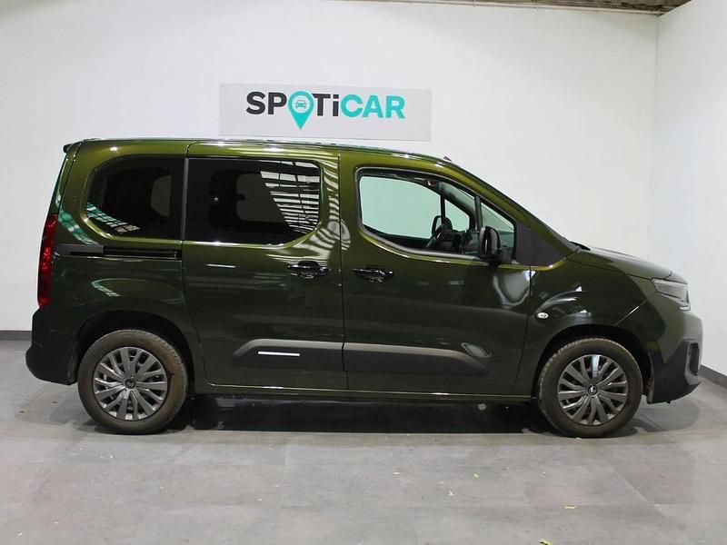 Usado Citroën Berlingo 102 CV (75 kW) 2025 Verde Monovolumen