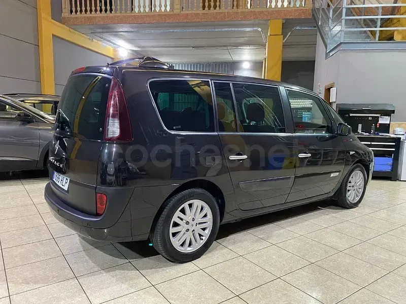 Usado Renault Grand Espace Initiale 150 CV (110 kW) 2012 Negro Monovolumen