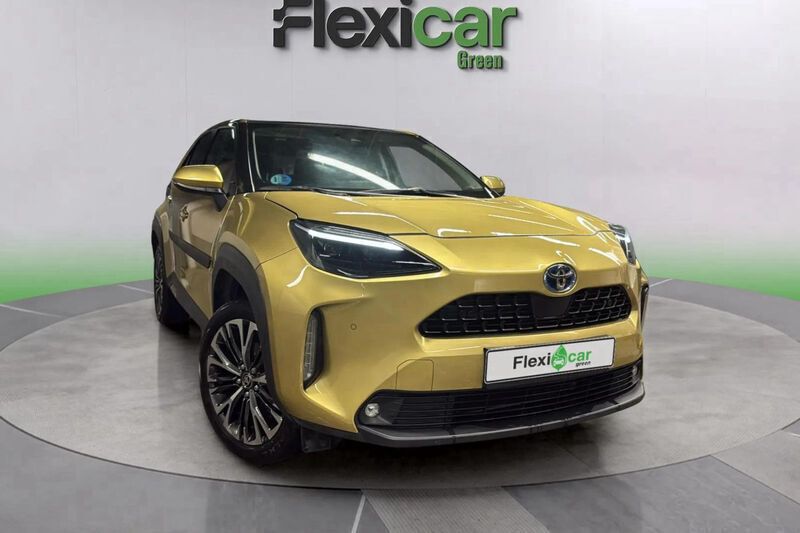 Verde Usado 2023 Toyota Yaris Hybrid Style | 23.990 € (Precio justo) - Imagen 1/4