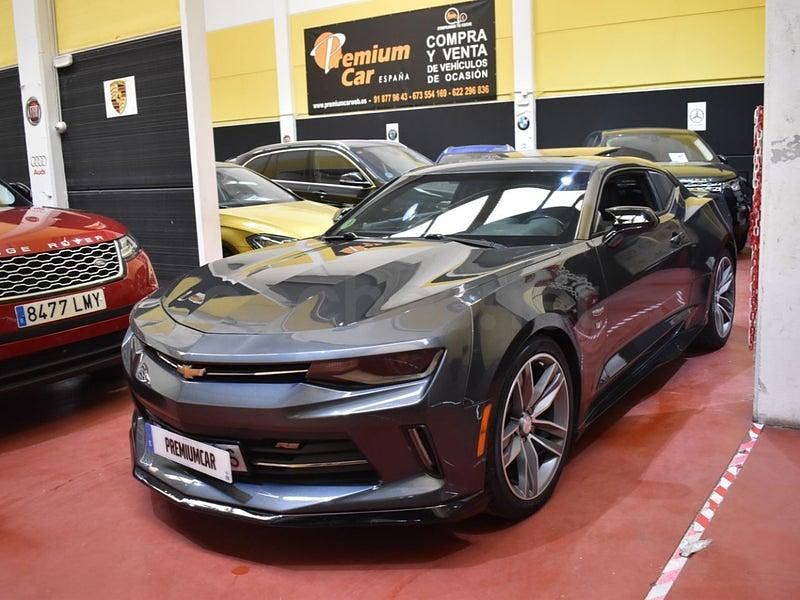 Usado Chevrolet Camaro 405 CV (297 kW) 2018 Gris / plata Coupe