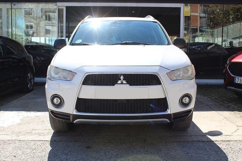 Usado Mitsubishi Outlander Motion 158 CV (116 kW) 2010 Blanco SUV