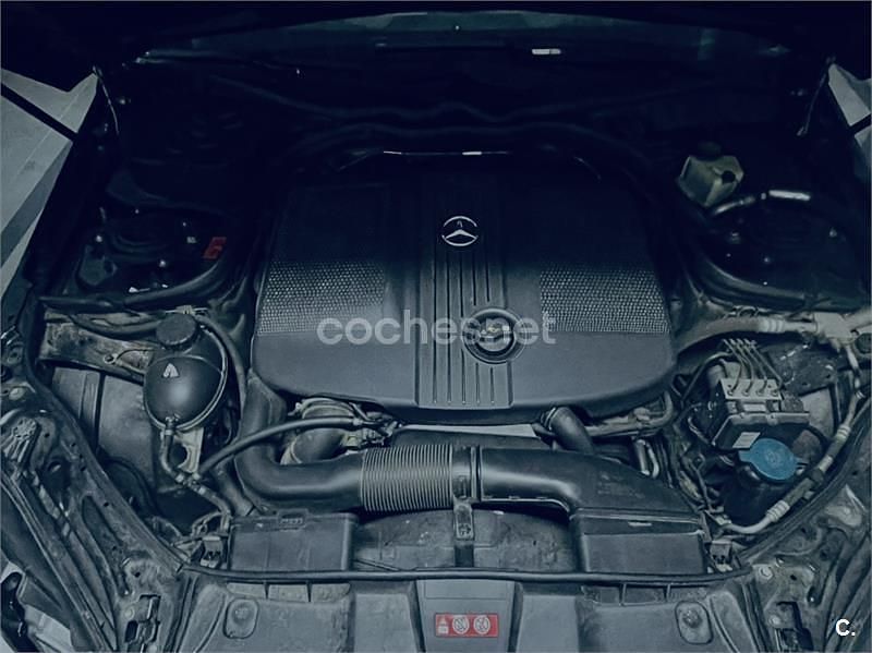 Usado Mercedes E220 170 CV (125 kW) 2010 Negro Berlina