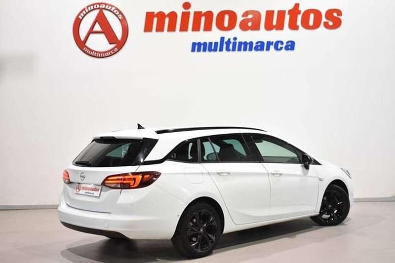 Usado Opel Astra Ultimate 122 CV (89 kW) 2022 Blanco Familiar