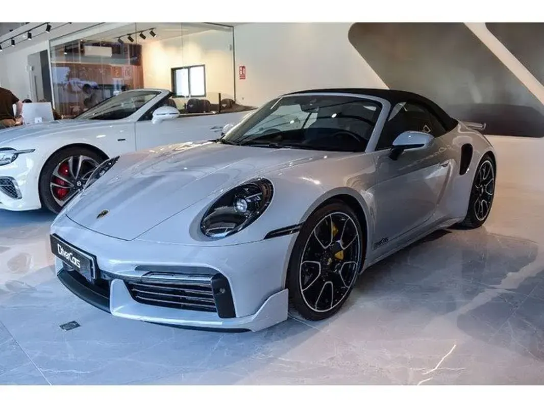 Usado Porsche 992 650 CV (478 kW) 2024 Gris Descapotable