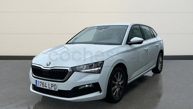 Usado Skoda 110 R Ambition 110 CV (80 kW) 2021 Blanco Berlina