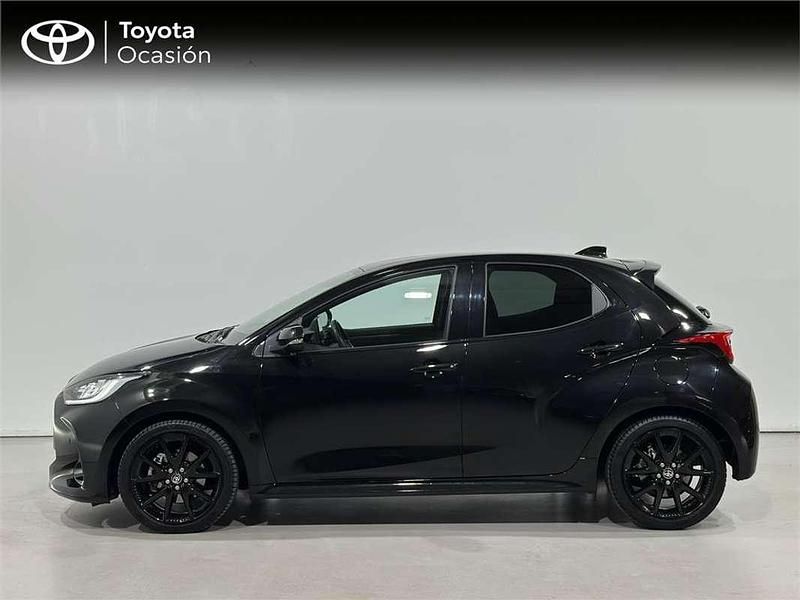 Usado Toyota Yaris Hybrid Style 116 CV (85 kW) 2022 Monovolumen