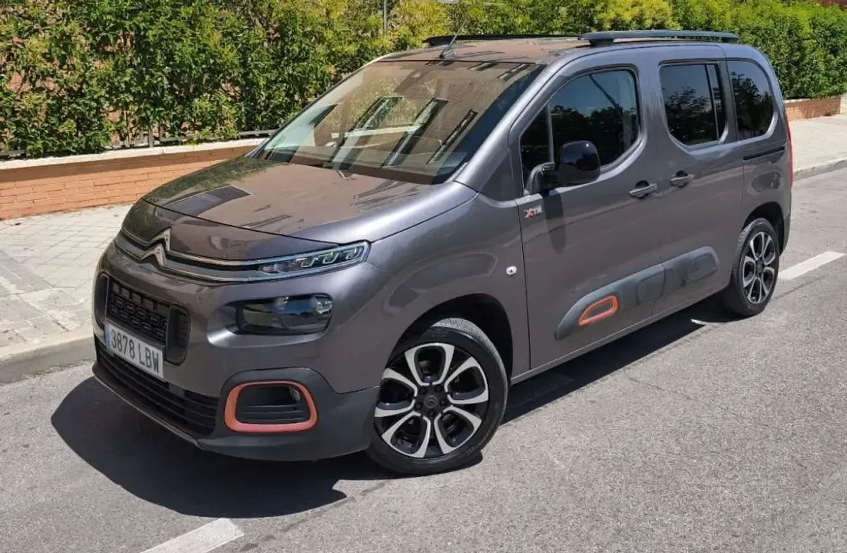 Usado Citroën Berlingo PureTech 110 CV (80 kW) 2019 Gris Monovolumen