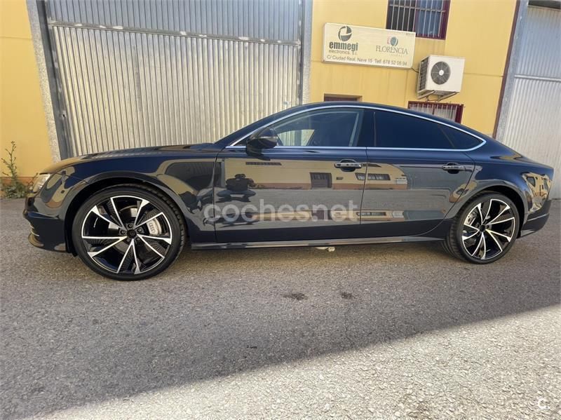 Usado Audi A7 Sportback 218 CV (160 kW) 2017 Azul Utilitario