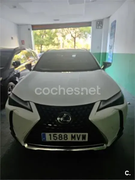 Usado Lexus UX 184 CV (135 kW) 2024 Blanco SUV