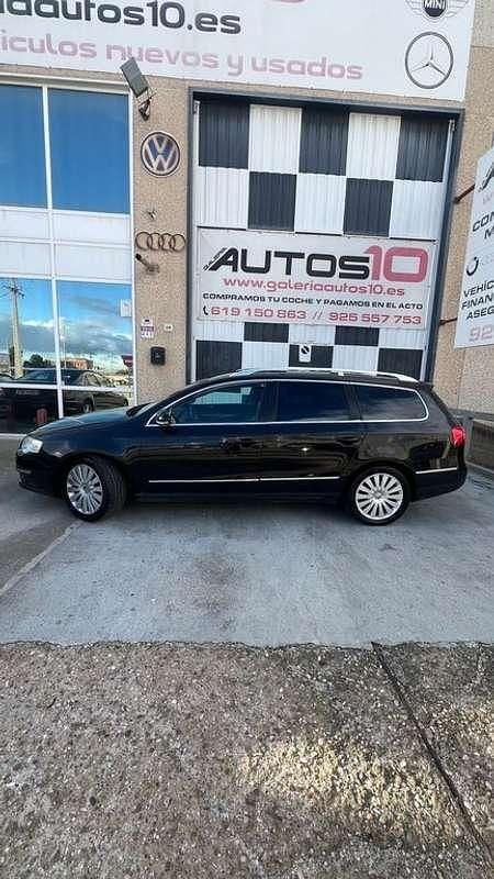 Usado VW Passat 140 CV (102 kW) 2010 Negro Familiar
