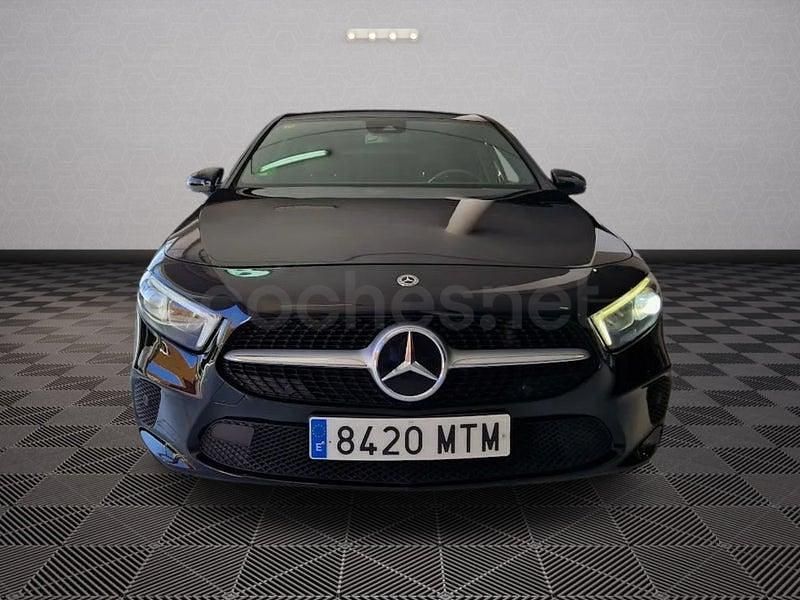 Usado Mercedes A180 116 CV (85 kW) 2018 Negro Berlina