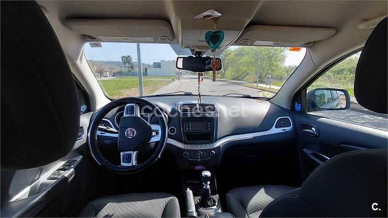 Usado Fiat Freemont Urban 170 CV (125 kW) 2011 Gris / plata SUV