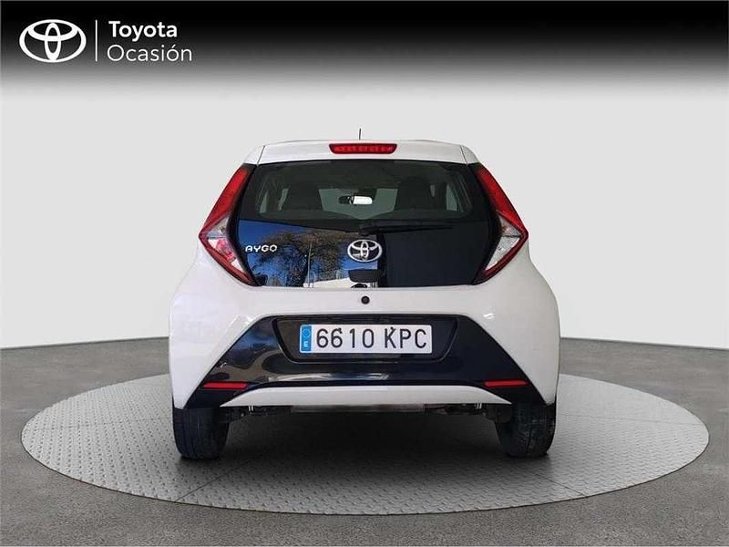 Usado Toyota Aygo X-play 72 CV (52 kW) 2018 Utilitario