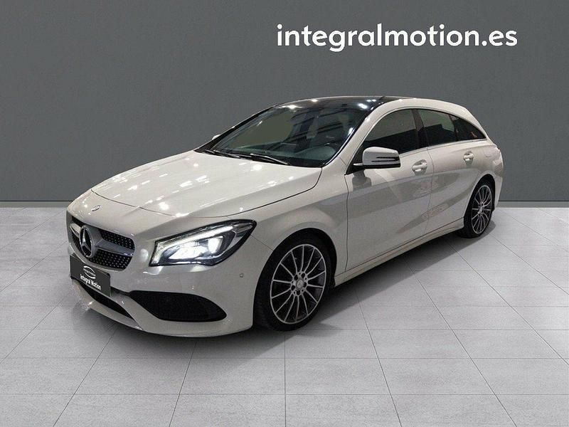Blanco Usado 2017 Mercedes CLA200 Shooting Brake Familiar | 24.900 € (Caro) - Imagen 1/4