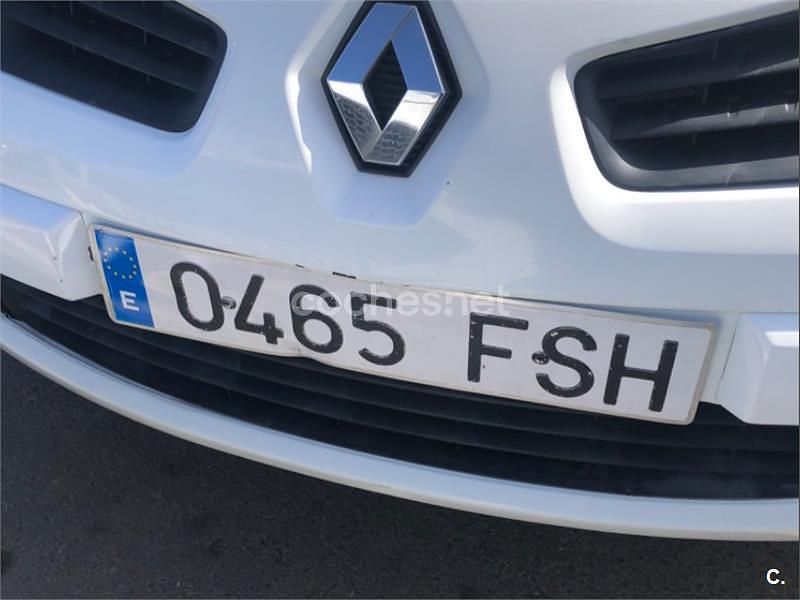 Blanco Usado 2007 Renault Mégane II Dynamique Berlina | 2500 € (Precio justo) - Imagen 1/2