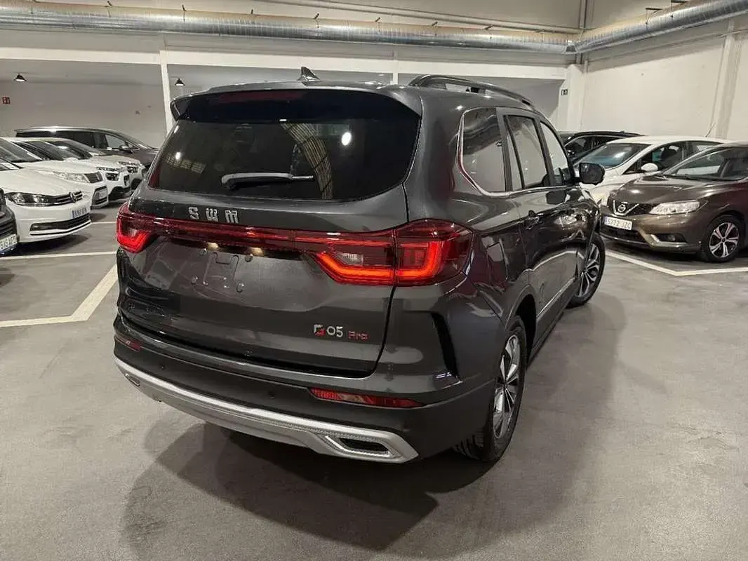 Nuevo SWM G05 139 CV (102 kW) 2026 Gris SUV