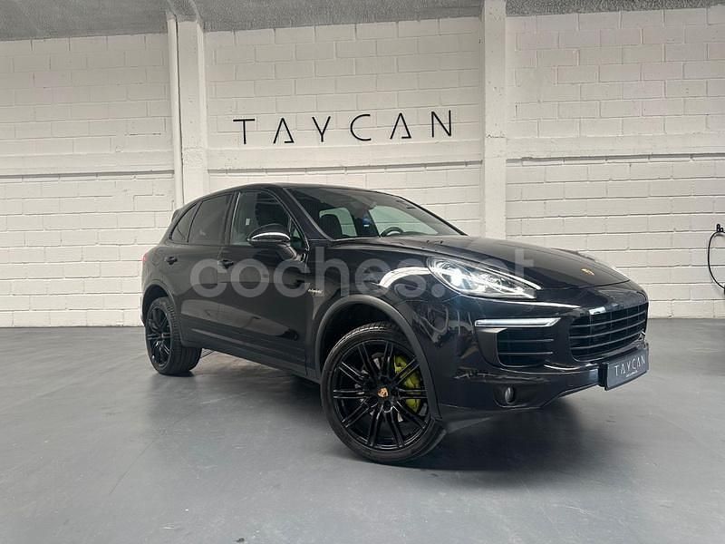 Negro Usado 2015 Porsche Cayenne S E-Hybrid SUV | 33.900 € (Precio justo) - Imagen 1/4