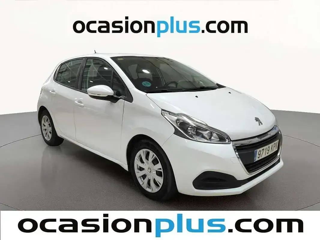 Usado Peugeot 208 Active 99 CV (72 kW) 2018 Blanco Utilitario