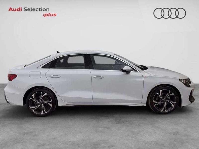 Usado Audi A4 S-Line 150 CV (110 kW) 2025 Blanco Berlina