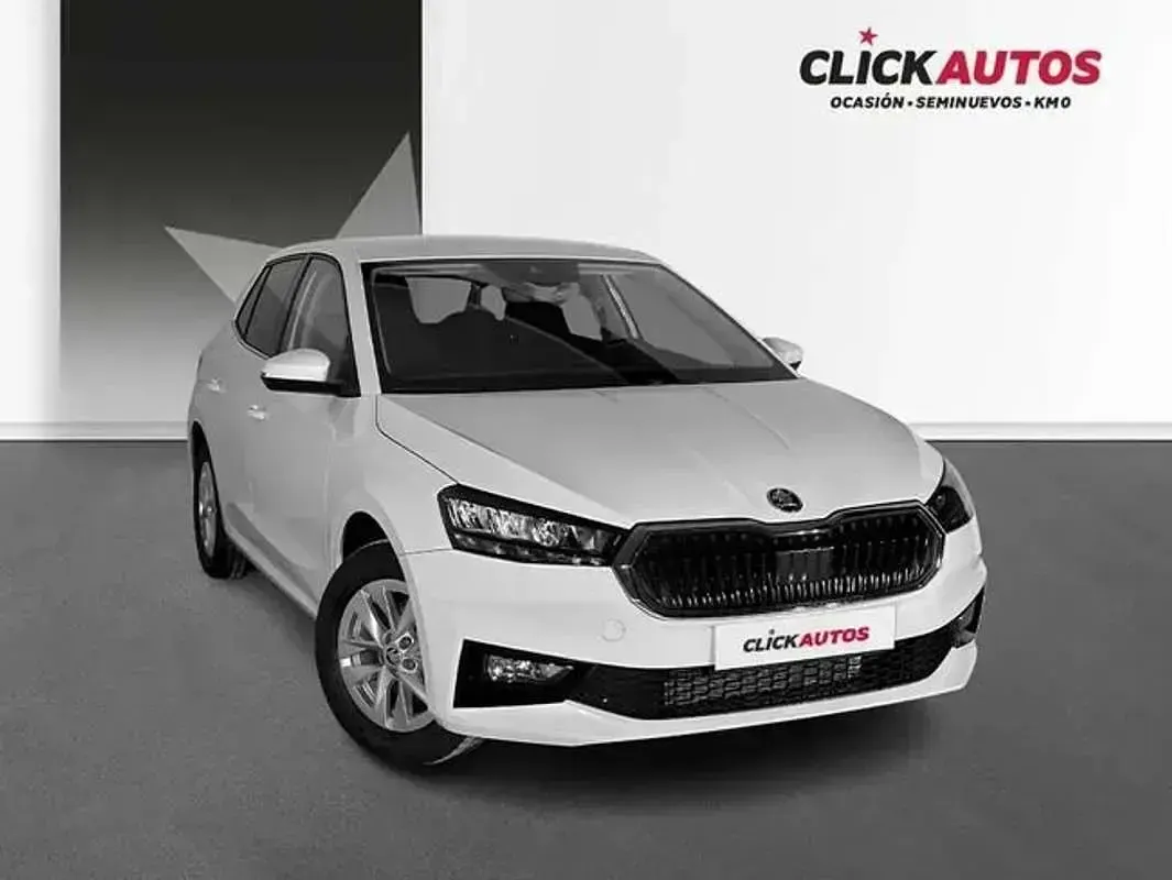 Usado Skoda Fabia Selection 116 CV (85 kW) 2025 Blanco Utilitario
