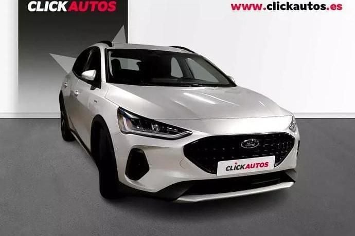 Käytetty Ford Focus Active 125 HP (91 kW) 2024 Musta