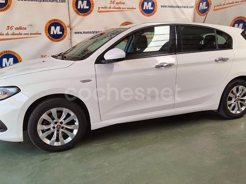 Usado Fiat Tipo Lounge 95 CV (69 kW) 2019 Blanco Berlina