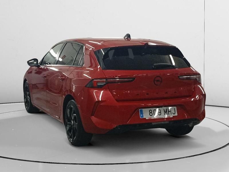 Usado Opel Astra GS Line 130 CV (95 kW) 2023 Rojo Berlina